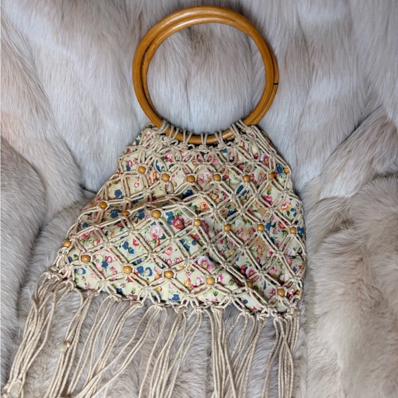 Floral Woven Handbag with Wooden Handles - Picture 2 of 3